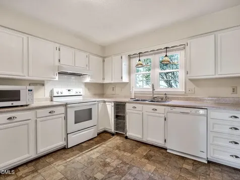 833 Kensington Drive Cary NC 27511