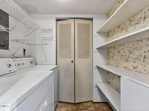 833 Kensington Drive Cary NC 27511