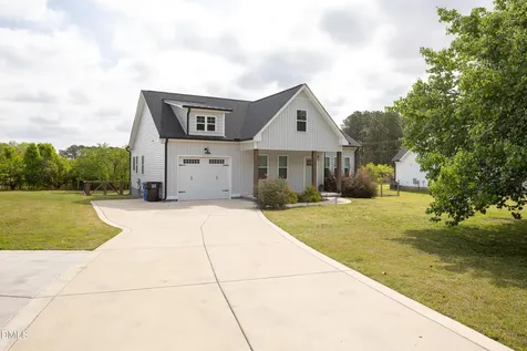 507 S Lincoln Street Coats NC 27521