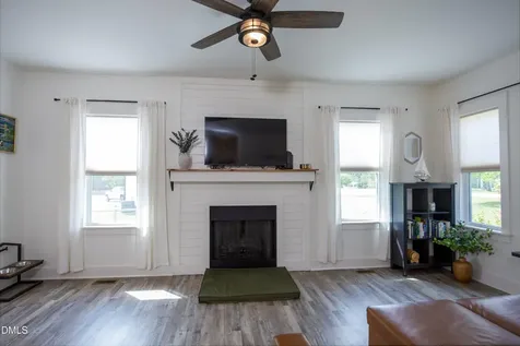 507 S Lincoln Street Coats NC 27521