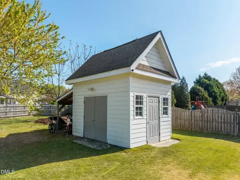 2428 Stewart Street Fuquay Varina NC 27526