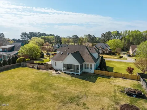 2428 Stewart Street Fuquay Varina NC 27526