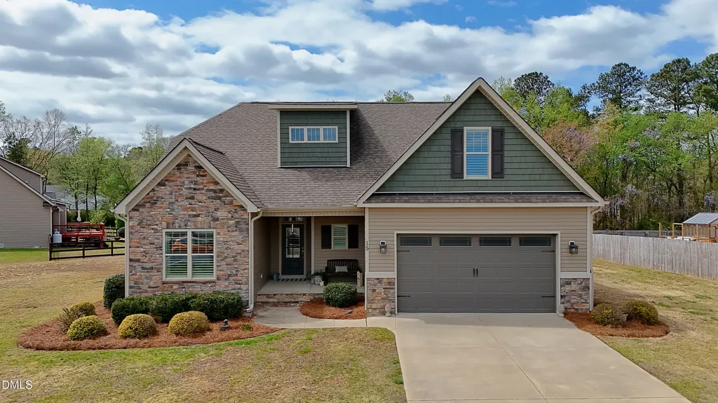 15 Old Eason Road Zebulon NC 27597