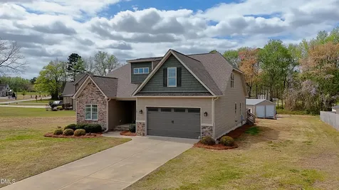 15 Old Eason Road Zebulon NC 27597