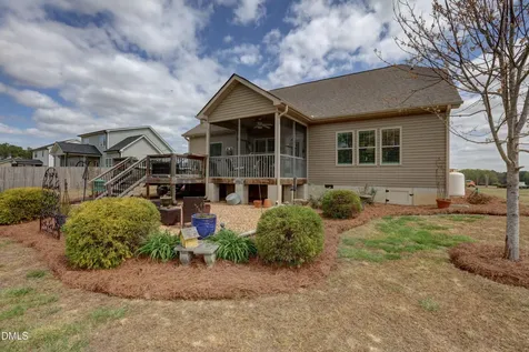 15 Old Eason Road Zebulon NC 27597