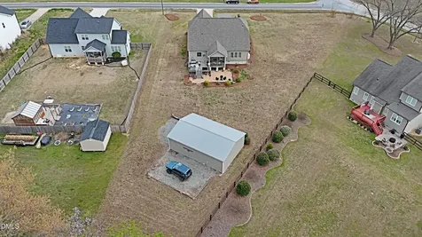 15 Old Eason Road Zebulon NC 27597