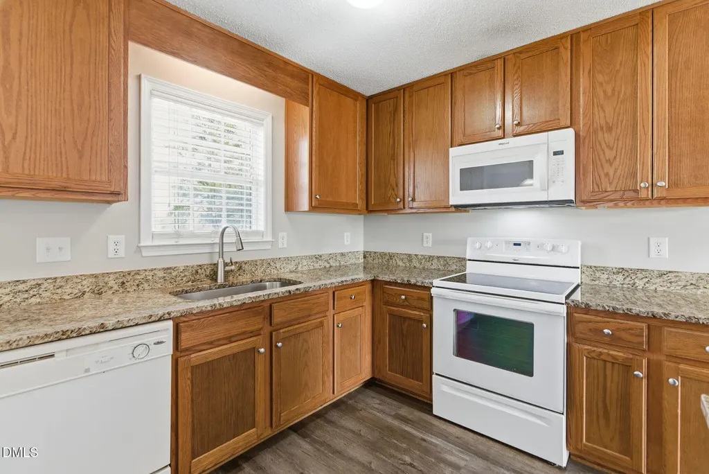 139 Woodglen Drive Clayton NC 27527