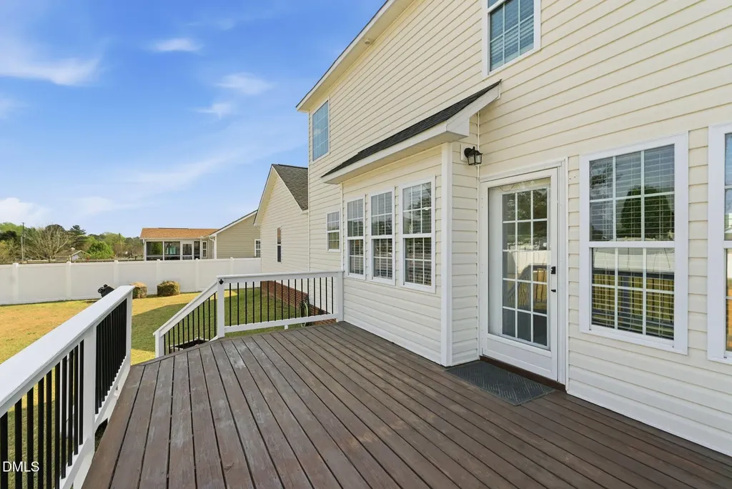 139 Woodglen Drive Clayton NC 27527