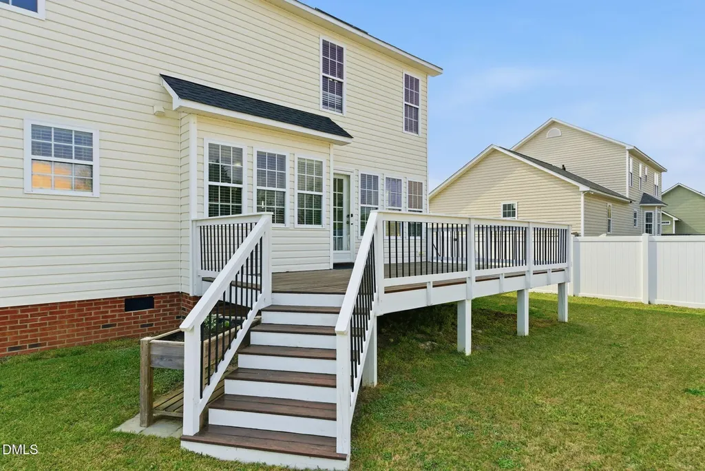 139 Woodglen Drive Clayton NC 27527