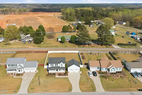 139 Woodglen Drive Clayton NC 27527