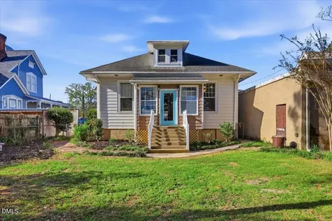 129 E Railroad Street La Grange NC 28551