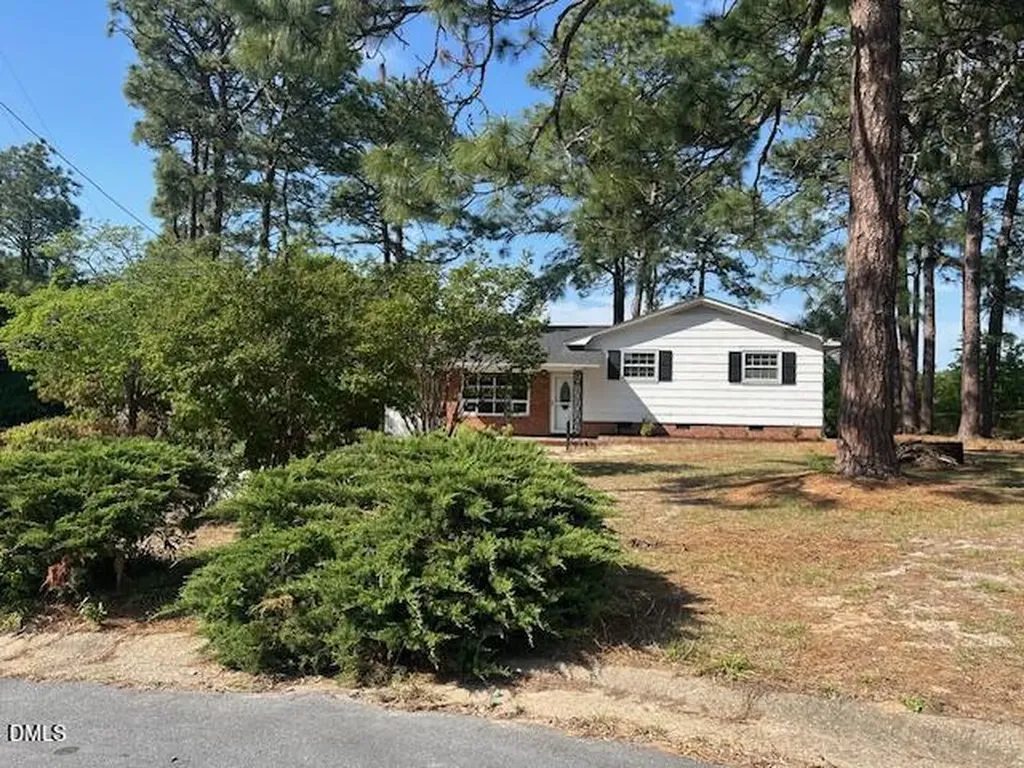 830 Dinmont Circle Fayetteville NC 28306