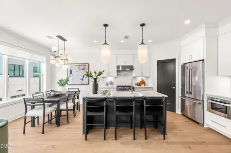 407 Chatham View Road Cary NC 27511