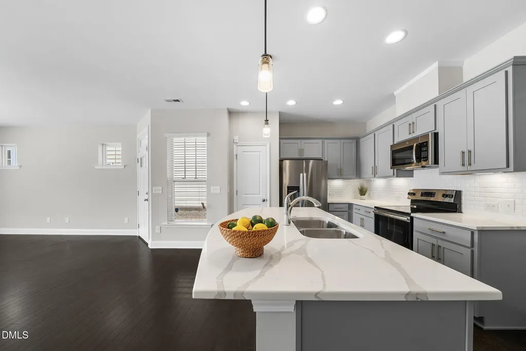 182 Manordale Drive Chapel Hill NC 27517