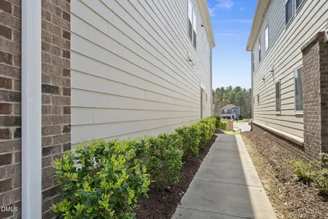 182 Manordale Drive Chapel Hill NC 27517