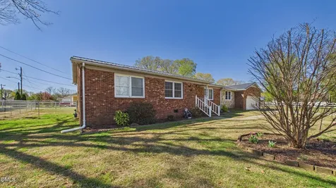 1506 Cadiz Street Burlington NC 27217