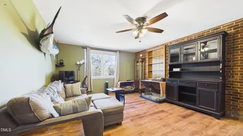 1506 Cadiz Street Burlington NC 27217