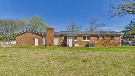 1506 Cadiz Street Burlington NC 27217