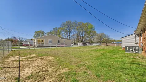1506 Cadiz Street Burlington NC 27217