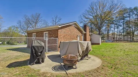1506 Cadiz Street Burlington NC 27217