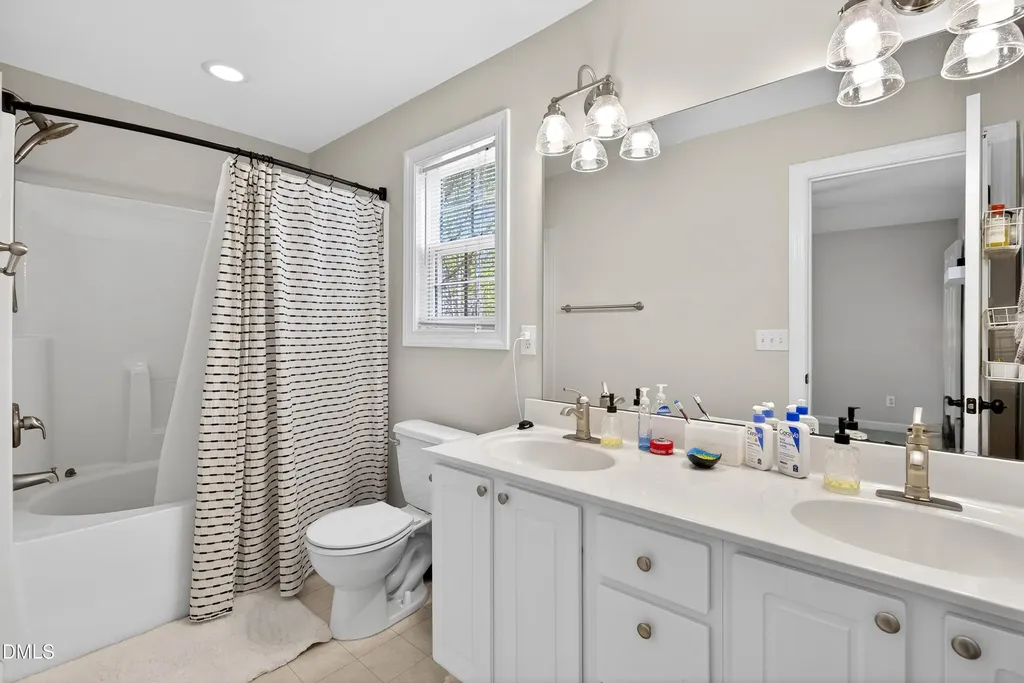 104 Braxton Village Way Holly Springs NC 27540