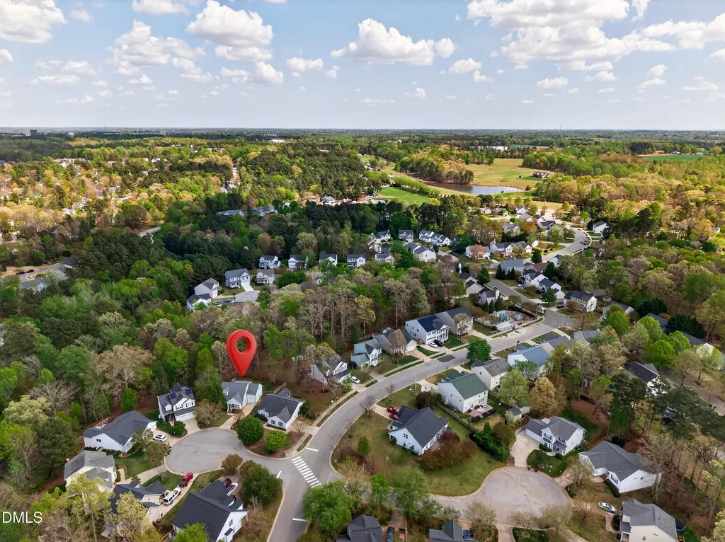 104 Braxton Village Way Holly Springs NC 27540