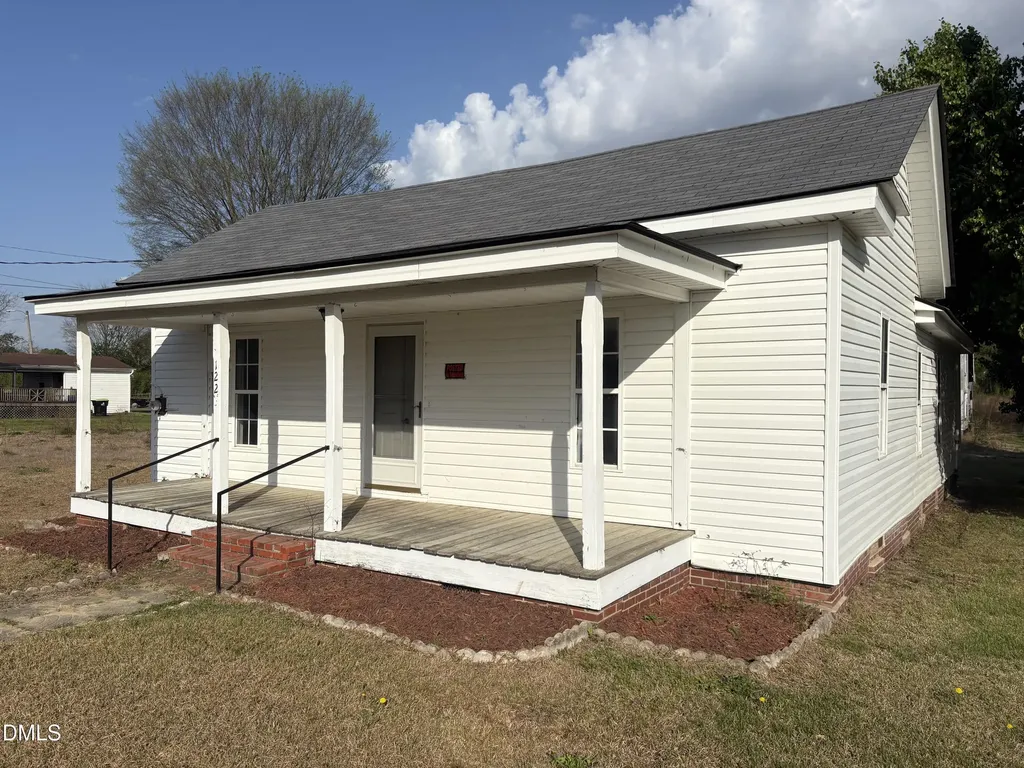 122 E Main Street Eureka NC 27830