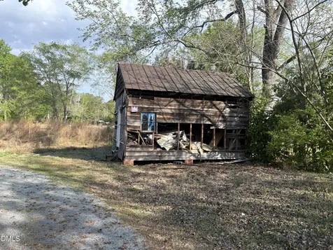 122 E Main Street Eureka NC 27830