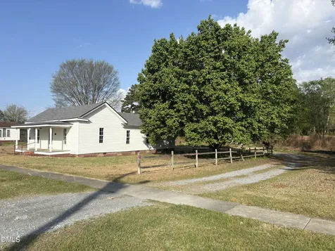 122 E Main Street Eureka NC 27830