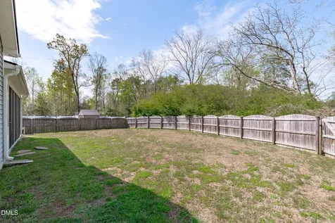 640 Lone Pine Loop Fuquay Varina NC 27526