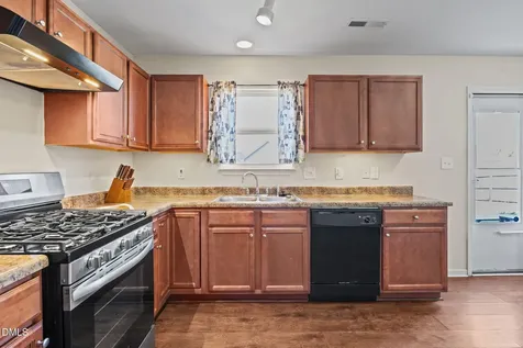 4813 Cutstone Court Raleigh NC 27610