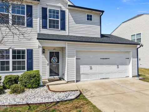 4813 Cutstone Court Raleigh NC 27610