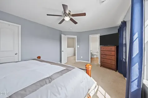 4813 Cutstone Court Raleigh NC 27610