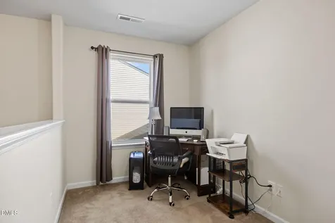 4813 Cutstone Court Raleigh NC 27610