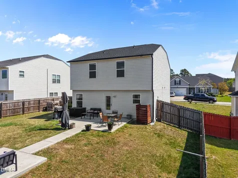 4813 Cutstone Court Raleigh NC 27610
