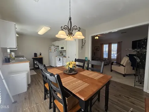 202 E Sebastian Court Mebane NC 27302