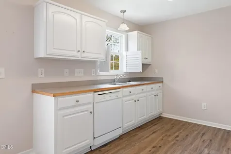 202 E Sebastian Court Mebane NC 27302