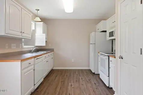 202 E Sebastian Court Mebane NC 27302