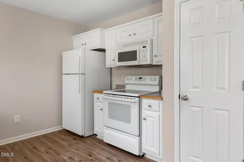 202 E Sebastian Court Mebane NC 27302