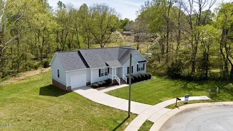 202 E Sebastian Court Mebane NC 27302