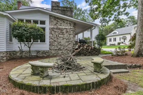 2811 Deerfield Lane N Wilson NC 27896