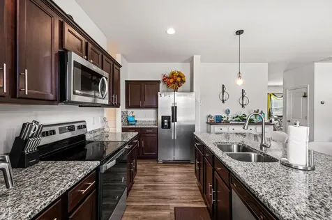 113 Quincy Meadow Avenue Zebulon NC 27597