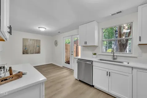 632 Middleton Avenue Cary NC 27513