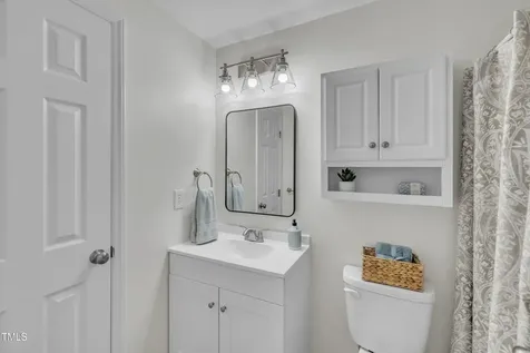 632 Middleton Avenue Cary NC 27513