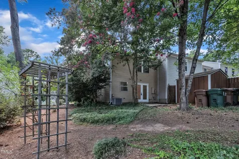 632 Middleton Avenue Cary NC 27513