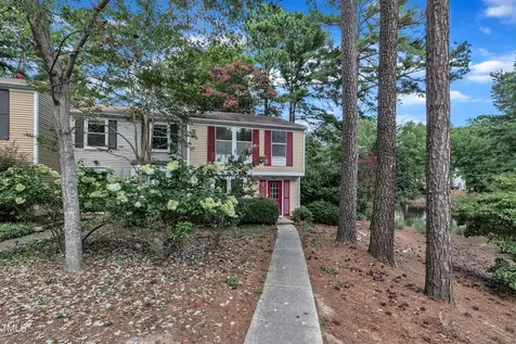 632 Middleton Avenue Cary NC 27513