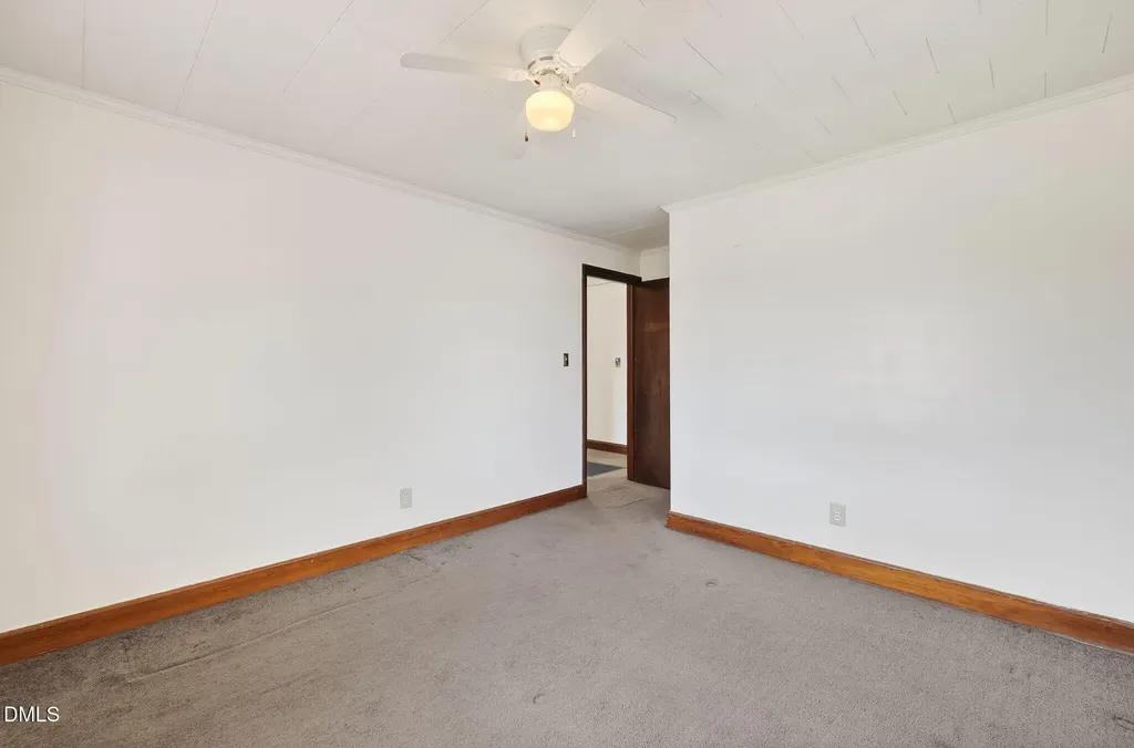 1020 S Pollock Street Selma NC 27576