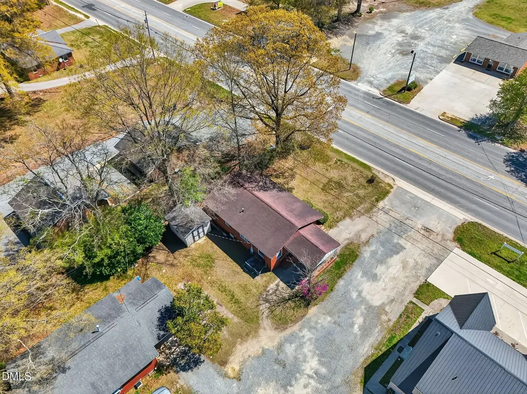 1020 S Pollock Street Selma NC 27576