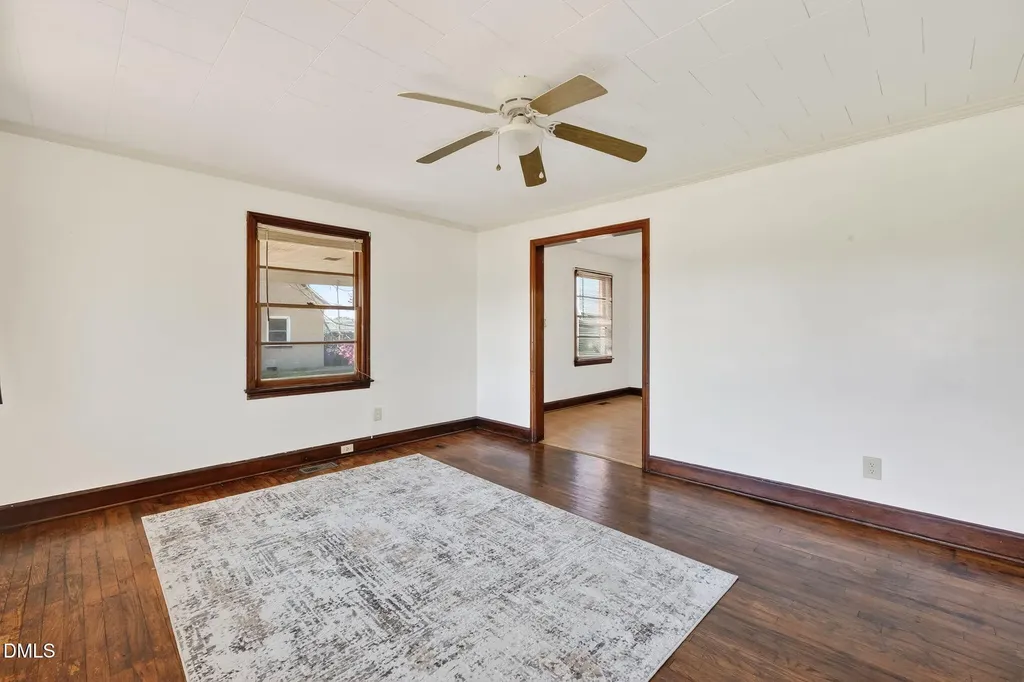 1020 S Pollock Street Selma NC 27576