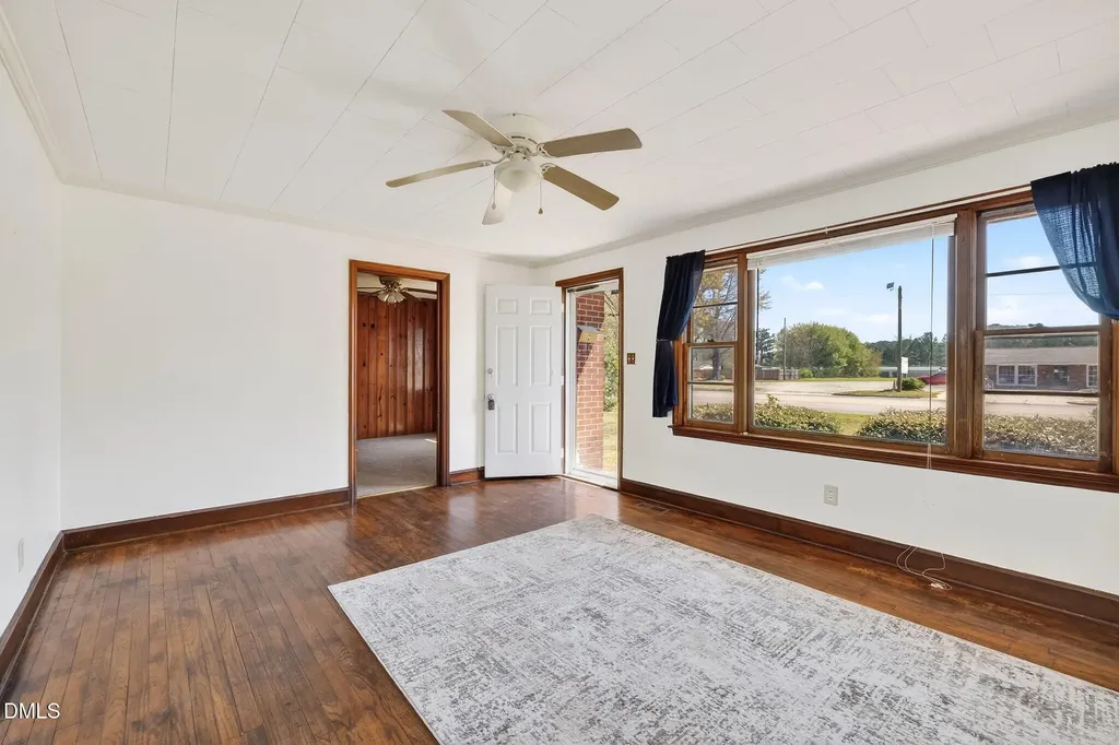 1020 S Pollock Street Selma NC 27576